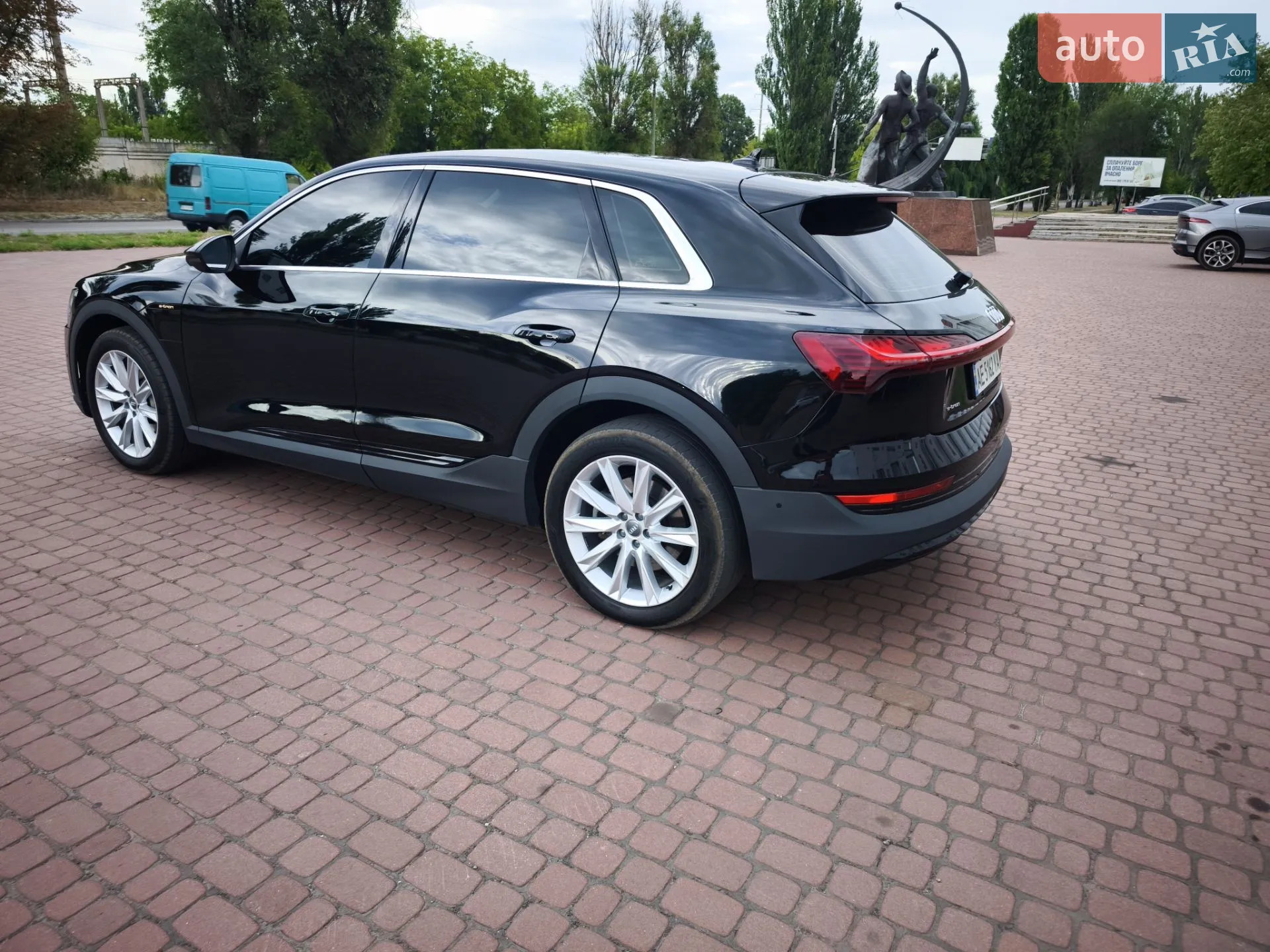 2019 Audi e-tron - мініатюра 3