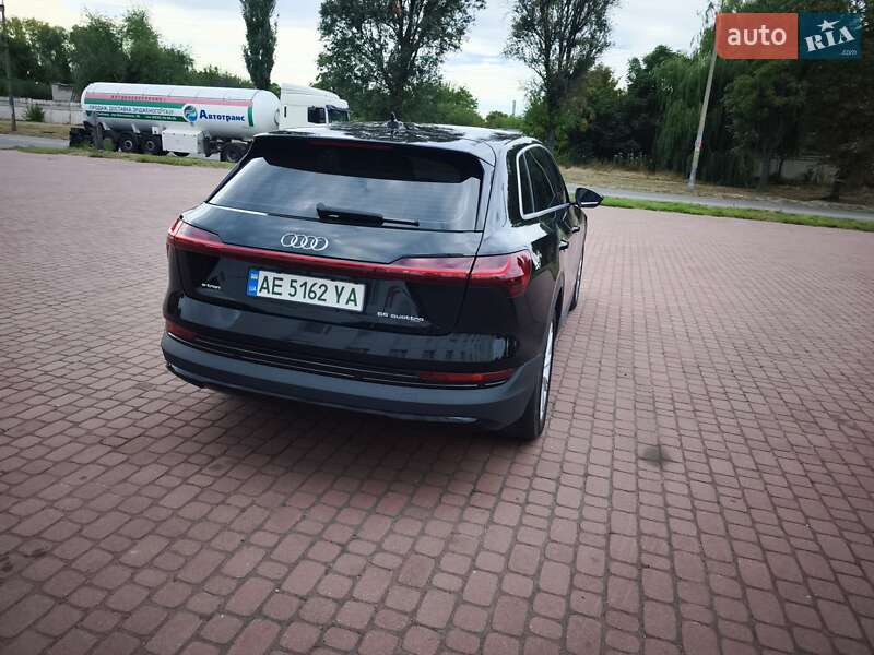 Внедорожник / Кроссовер Audi e-tron 2019 в Каменском