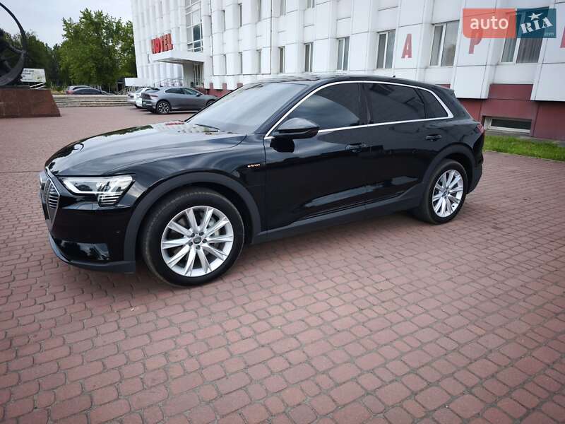 Внедорожник / Кроссовер Audi e-tron 2019 в Каменском