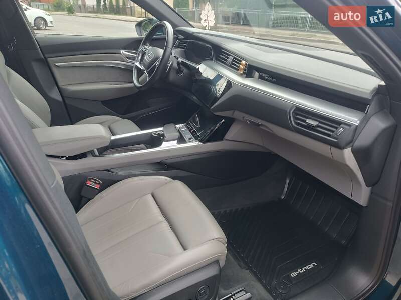 Внедорожник / Кроссовер Audi e-tron 2018 в Тернополе фото 17 Внедорожник / Кроссовер Audi e-tron 2018 в Тернополе