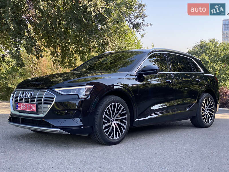 Внедорожник / Кроссовер Audi e-tron 2020 в Днепре