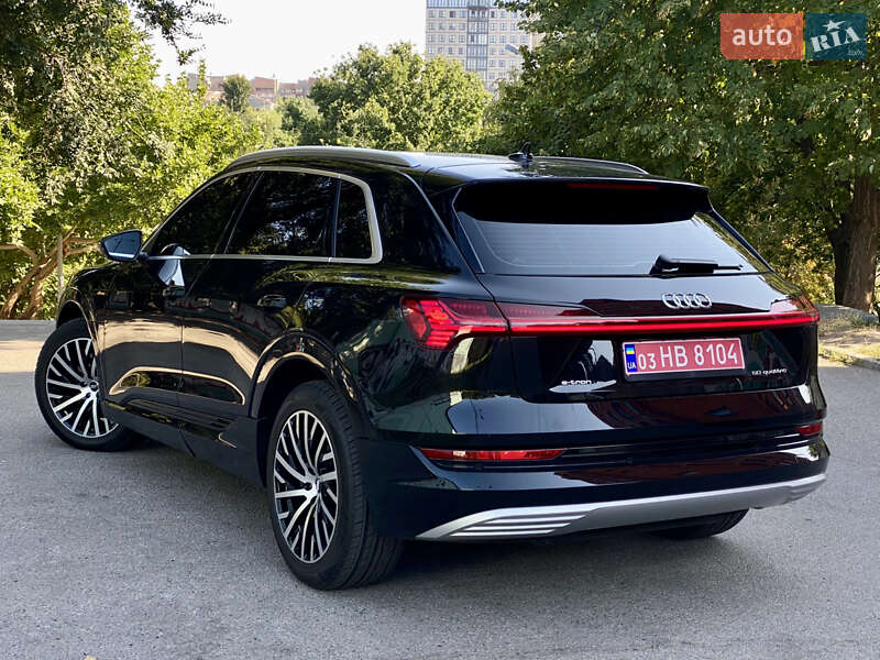 Внедорожник / Кроссовер Audi e-tron 2019 в Днепре