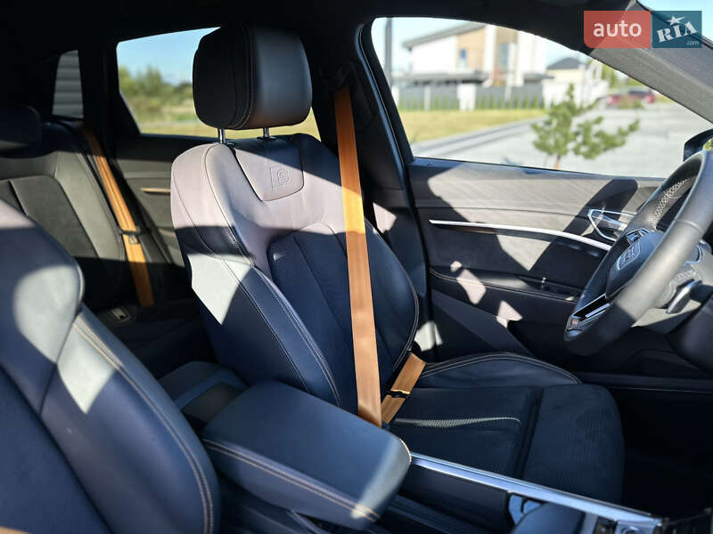 Внедорожник / Кроссовер Audi e-tron 2022 в Ковеле