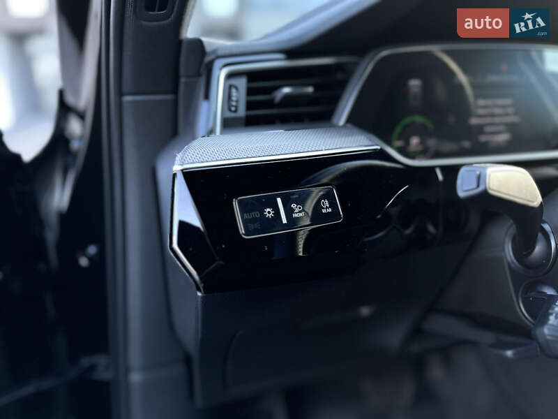 Внедорожник / Кроссовер Audi e-tron 2022 в Ковеле