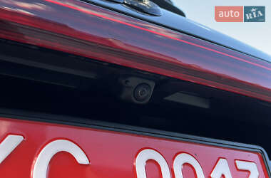 Внедорожник / Кроссовер Audi e-tron 2022 в 