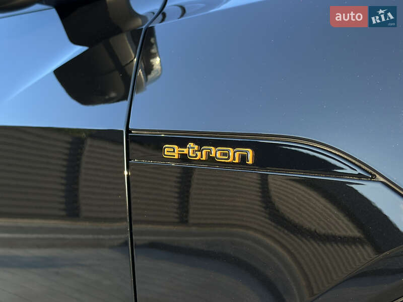 Внедорожник / Кроссовер Audi e-tron 2022 в Ковеле