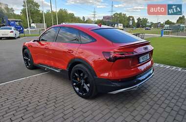 Внедорожник / Кроссовер Audi e-tron 2020 в 