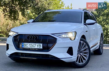 Внедорожник / Кроссовер Audi e-tron 2019 в 
