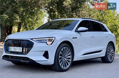Внедорожник / Кроссовер Audi e-tron 2019 в 