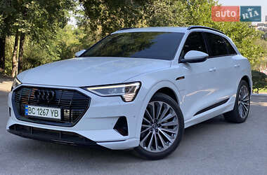 Внедорожник / Кроссовер Audi e-tron 2019 в 
