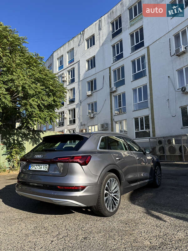 Внедорожник / Кроссовер Audi e-tron 2019 в Одессе