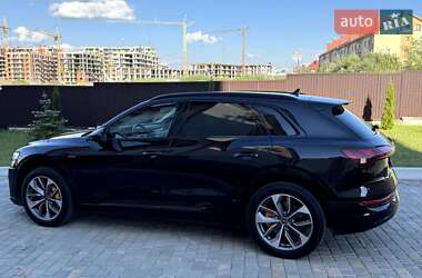 Внедорожник / Кроссовер Audi e-tron 2021 в 