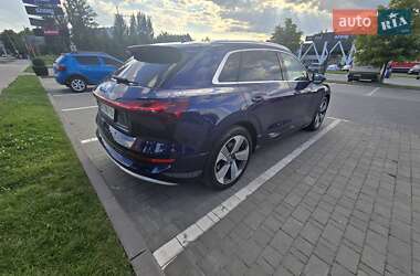 Внедорожник / Кроссовер Audi e-tron 2020 в 