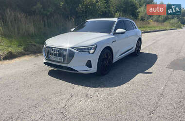 Внедорожник / Кроссовер Audi e-tron 2019 в 