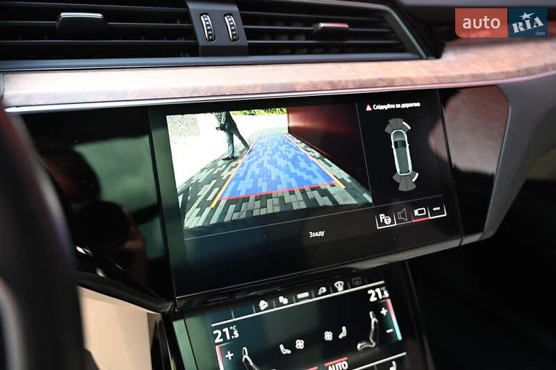 Внедорожник / Кроссовер Audi e-tron 2022 в Львове