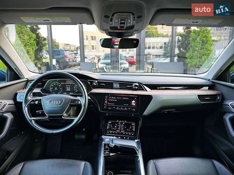 Внедорожник / Кроссовер Audi e-tron 2019 в Киеве