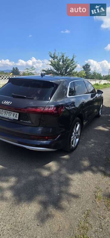 Внедорожник / Кроссовер Audi e-tron 2019 в Иршаве