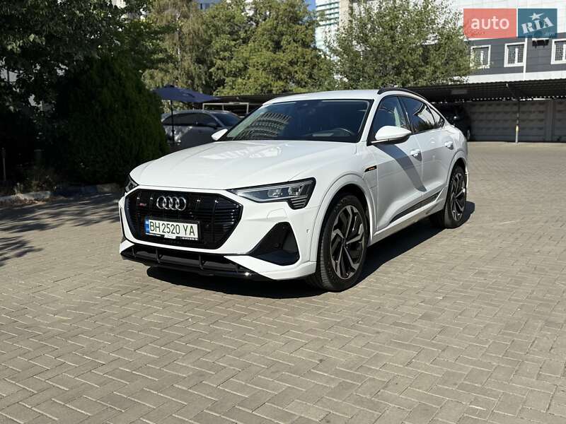 Позашляховик / Кросовер Audi e-tron 2021 в Одесі