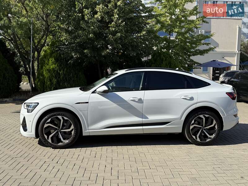 Позашляховик / Кросовер Audi e-tron 2021 в Одесі