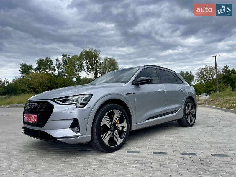 Внедорожник / Кроссовер Audi e-tron 2022 в Ровно