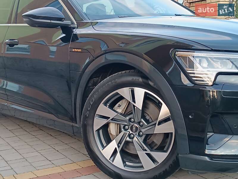 Внедорожник / Кроссовер Audi e-tron 2023 в Дрогобыче фото 28 Внедорожник / Кроссовер Audi e-tron 2023 в Дрогобыче