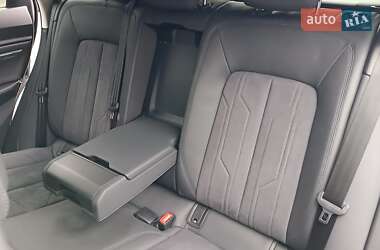 Внедорожник / Кроссовер Audi e-tron 2023 в 
