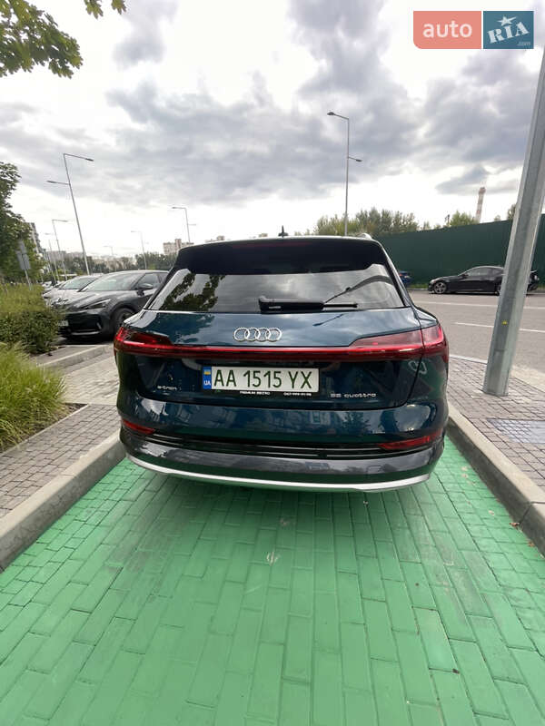 Внедорожник / Кроссовер Audi e-tron 2021 в Киеве