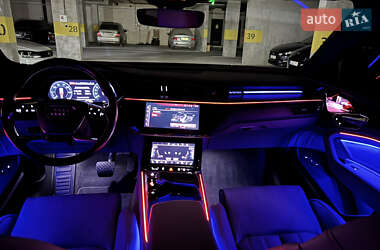 Внедорожник / Кроссовер Audi e-tron 2020 в 