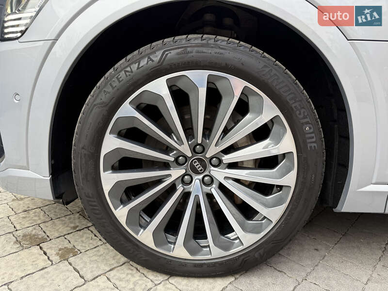 Позашляховик / Кросовер Audi e-tron 2021 в Мукачевому