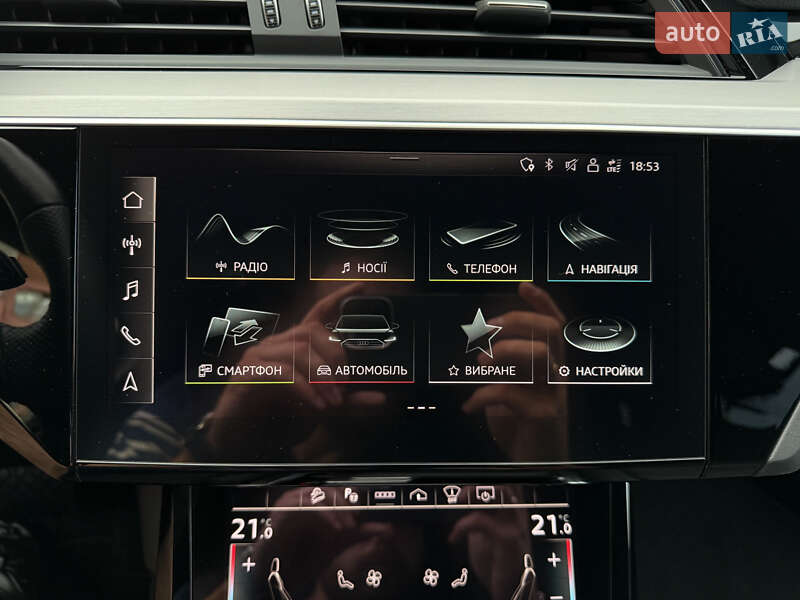 Позашляховик / Кросовер Audi e-tron 2021 в Мукачевому