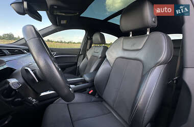 Внедорожник / Кроссовер Audi e-tron 2022 в 