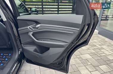 Внедорожник / Кроссовер Audi e-tron 2019 в 