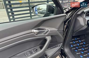 Внедорожник / Кроссовер Audi e-tron 2019 в 