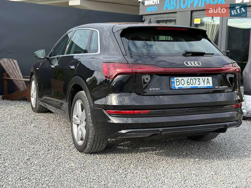 Позашляховик / Кросовер Audi e-tron 2021 в Тернополі