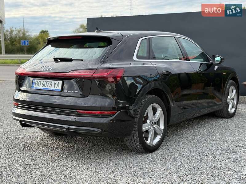 Позашляховик / Кросовер Audi e-tron 2021 в Тернополі