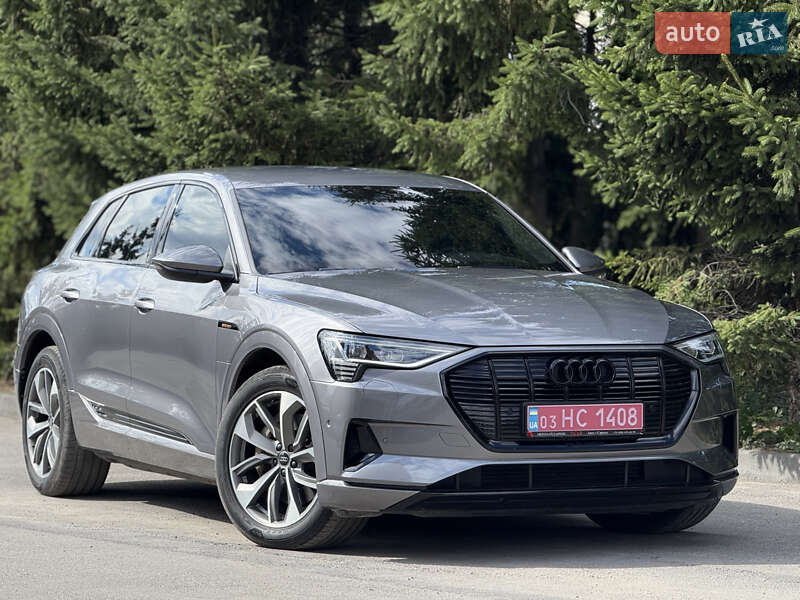 Внедорожник / Кроссовер Audi e-tron 2019 в 