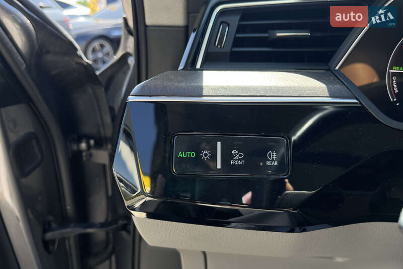 Внедорожник / Кроссовер Audi e-tron 2019 в Мукачево