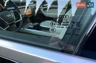 Внедорожник / Кроссовер Audi e-tron 2022 в 
