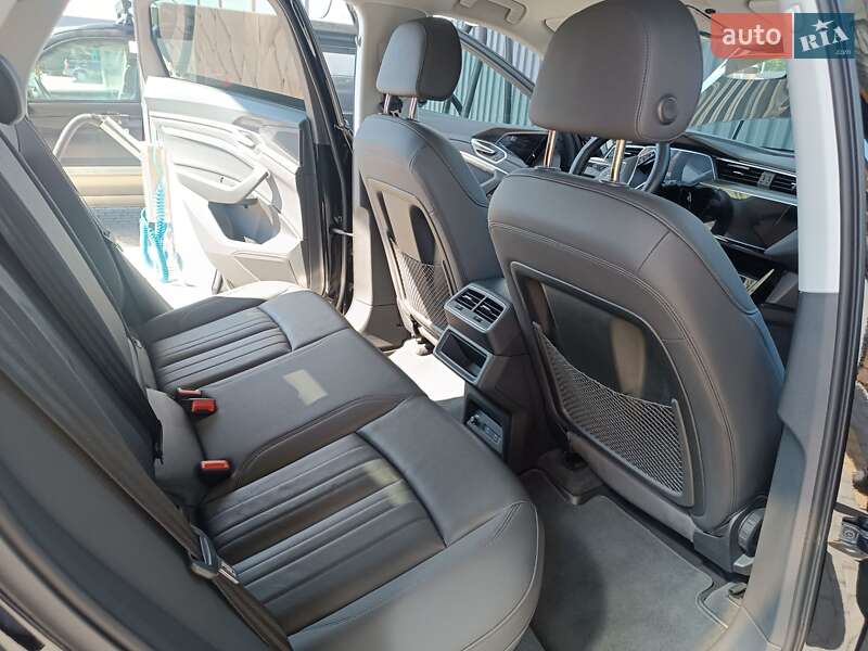 Внедорожник / Кроссовер Audi e-tron 2022 в Харькове