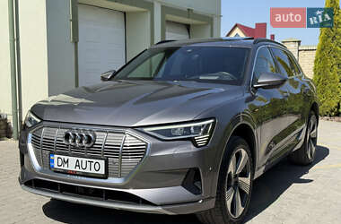 Внедорожник / Кроссовер Audi e-tron 2019 в 