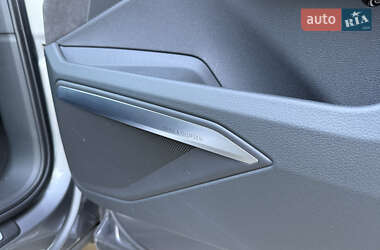 Внедорожник / Кроссовер Audi e-tron 2019 в 