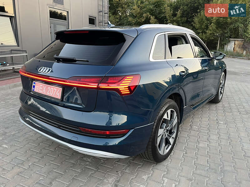 Позашляховик / Кросовер Audi e-tron 2020 в Дніпрі