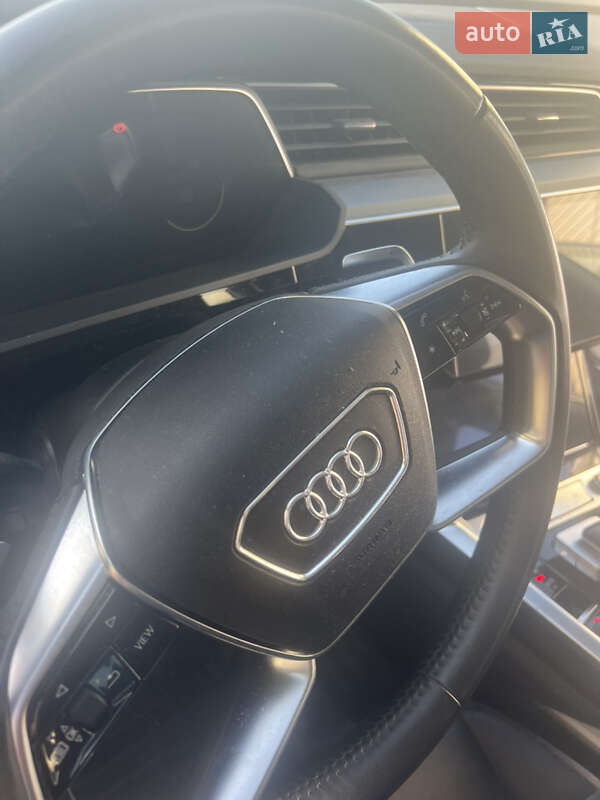 Внедорожник / Кроссовер Audi e-tron 2019 в Косове фото 12 Внедорожник / Кроссовер Audi e-tron 2019 в Косове