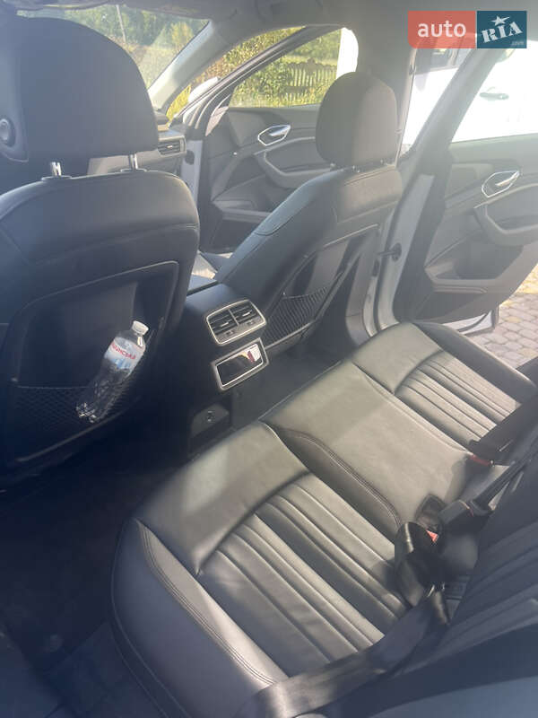 Внедорожник / Кроссовер Audi e-tron 2019 в Косове фото 16 Внедорожник / Кроссовер Audi e-tron 2019 в Косове