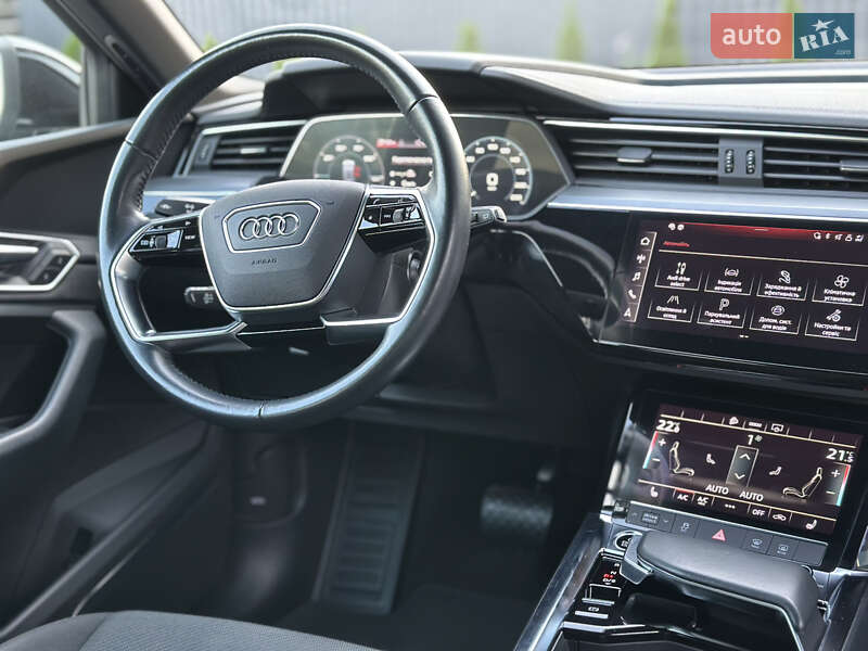 Внедорожник / Кроссовер Audi e-tron 2021 в Ужгороде