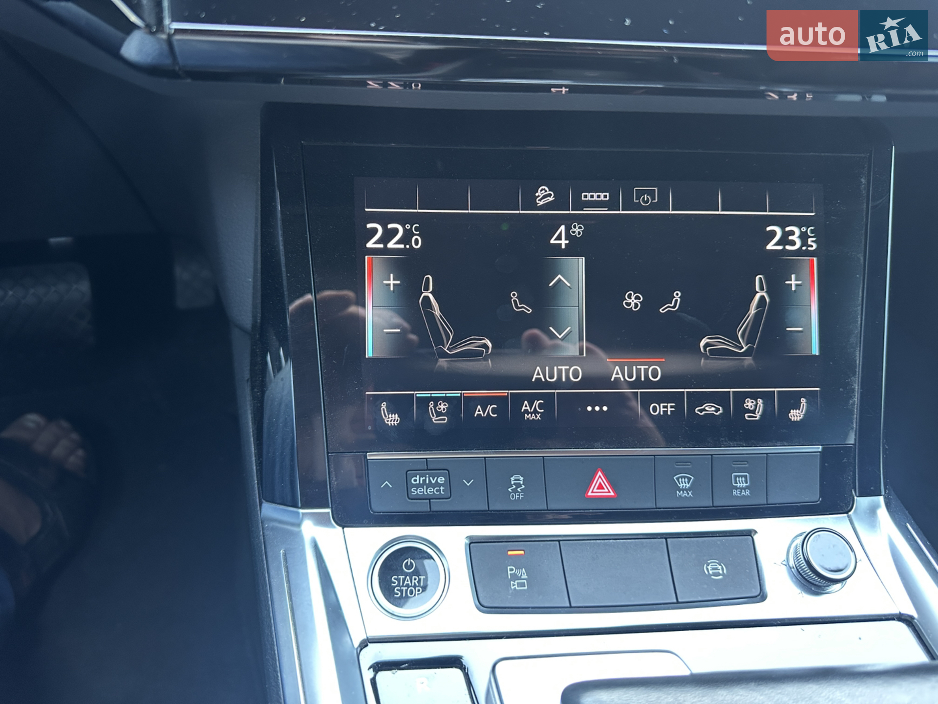 2020 Audi e-tron - мініатюра 10