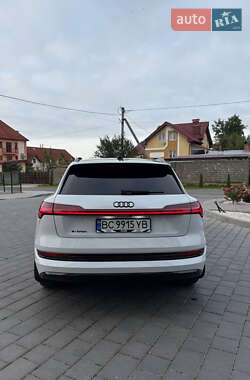 Внедорожник / Кроссовер Audi e-tron 2019 в 