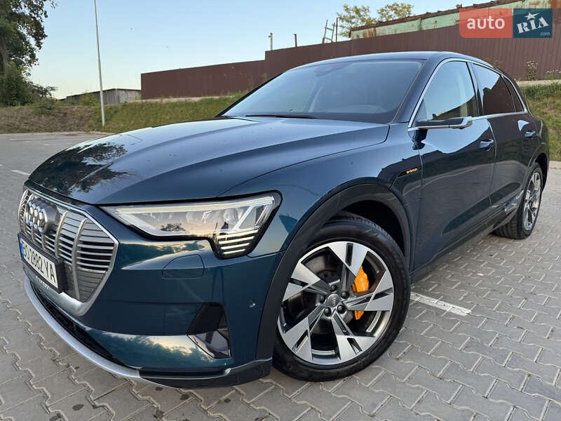 Позашляховик / Кросовер Audi e-tron 2019 в Тернополі