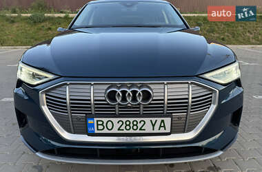 Внедорожник / Кроссовер Audi e-tron 2019 в 