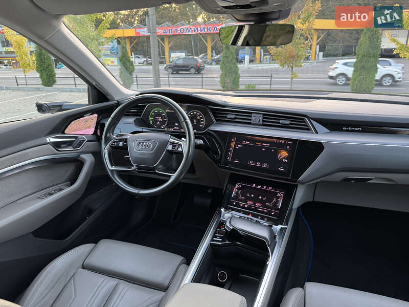 Позашляховик / Кросовер Audi e-tron 2019 в Тернополі